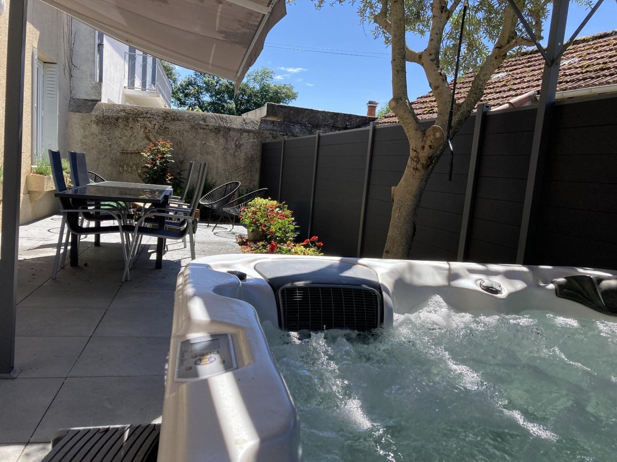 Location Appartement Des Pyrenees Borderes-sur-l'Echez Exterior photo