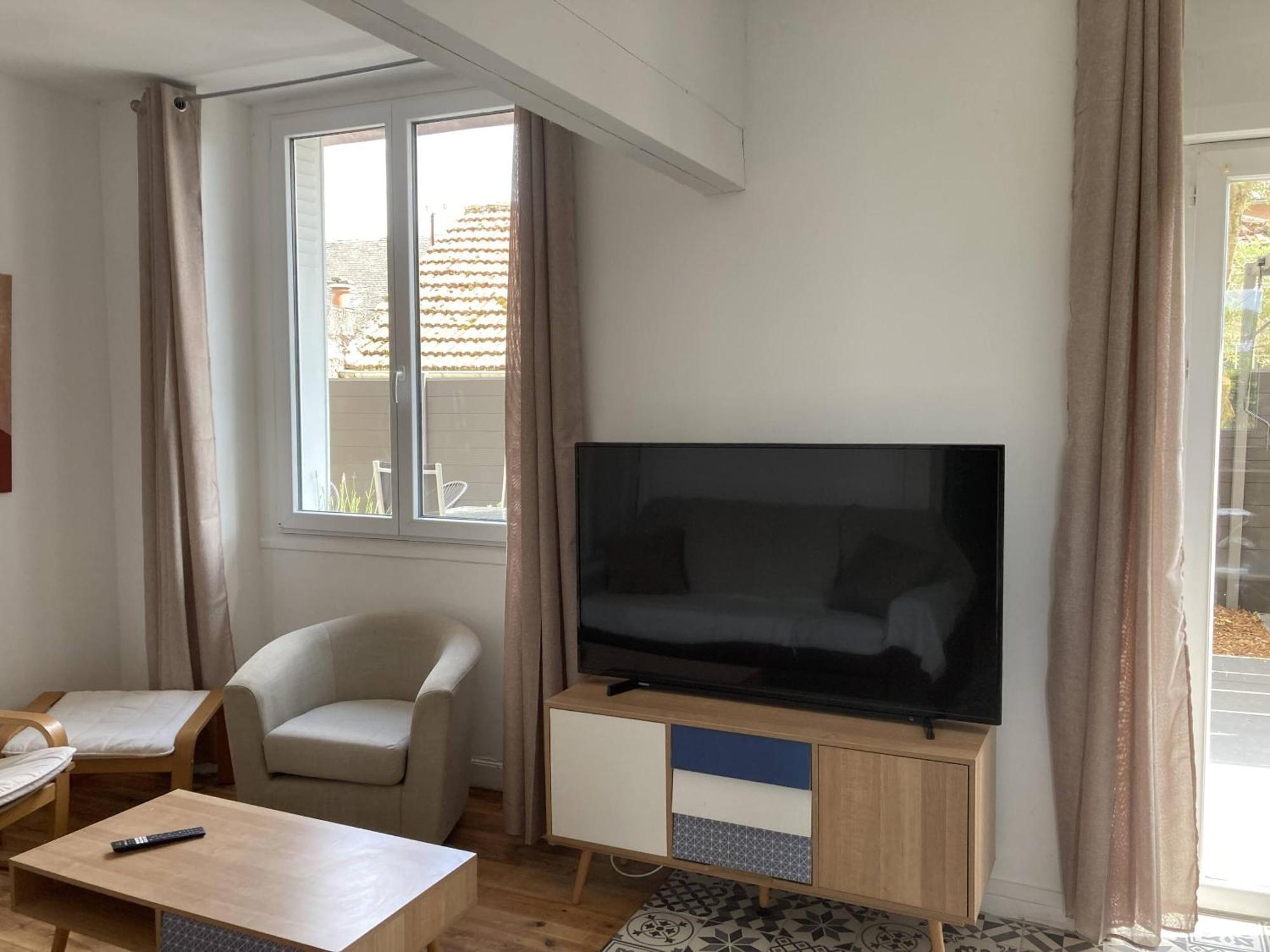 Location Appartement Des Pyrenees Borderes-sur-l'Echez Exterior photo